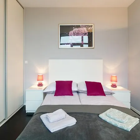 Secret Charm Fully Equipped Apt With Balcony-2